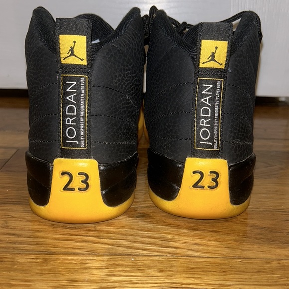 Jordan Retro 12 Reverse Taxi - Picture 6 of 6